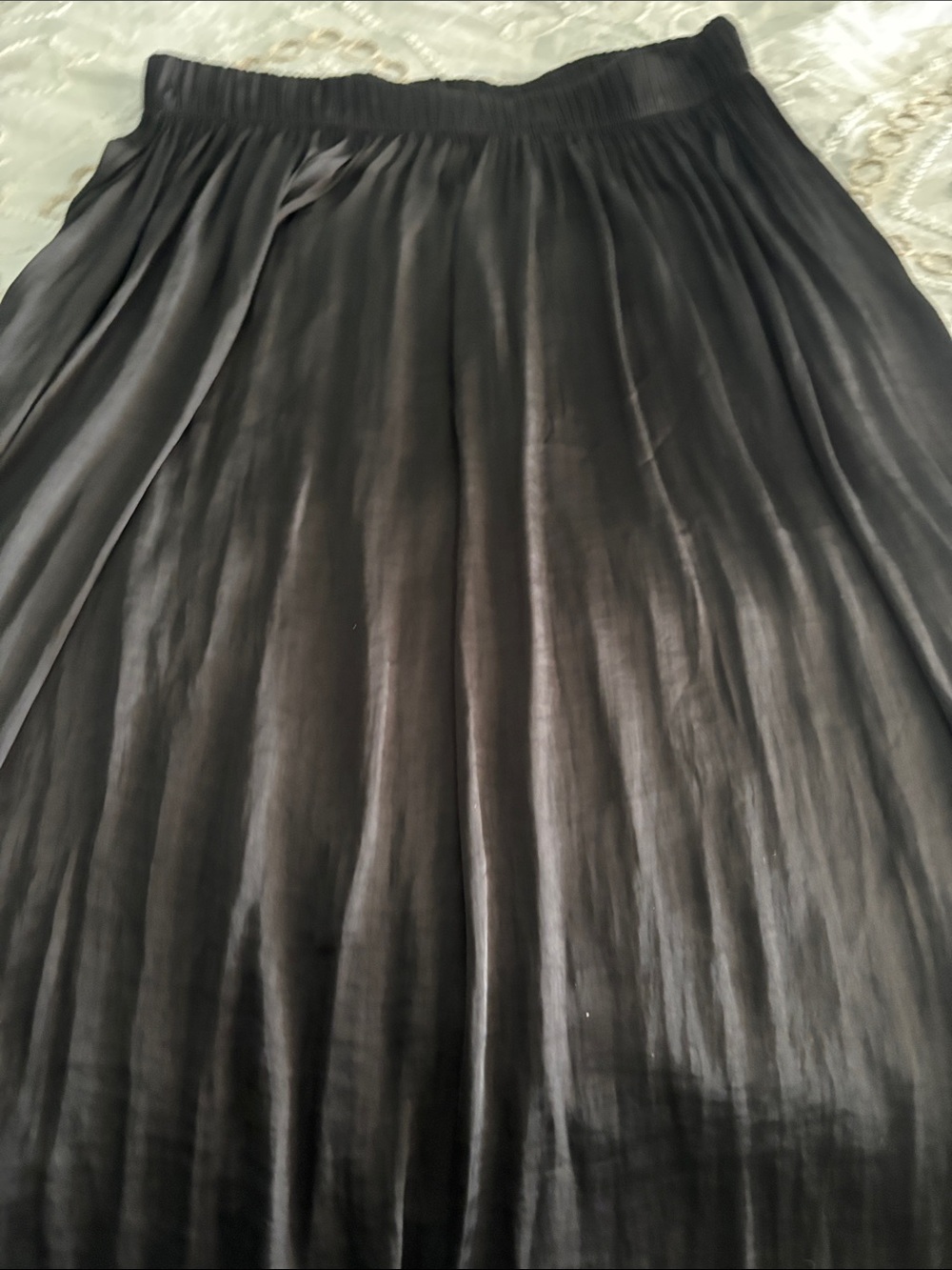 Warner Bros. Black Satin-Look Pleated Midi Skirt